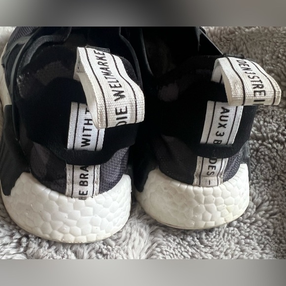 ADIDAS NMD_XR1 Boost Primeknit Black Camo Duck Size 7Y Young Man Running Shoes - Picture 5 of 12